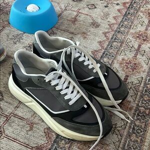 Men's Gray Mesh & Suede Lace-Up Sneakers